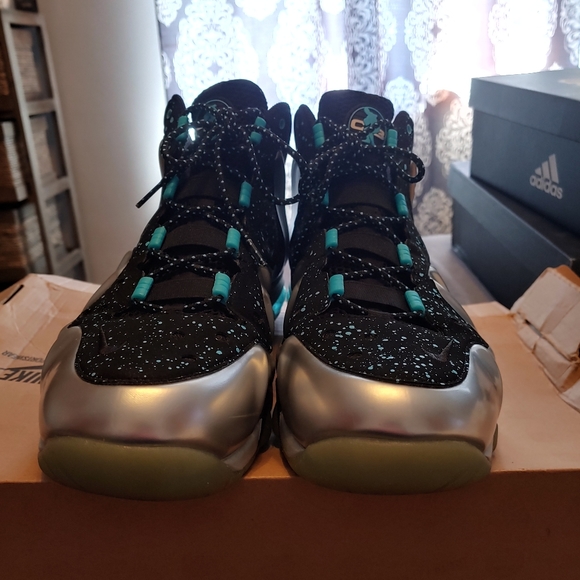 Nike Barkley Foamposite Max - Picture 3 of 5